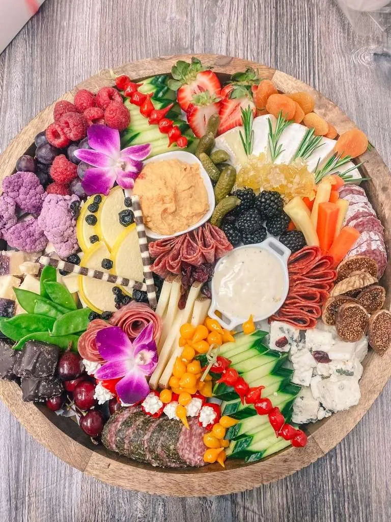 15" Round CharCUTErie Board