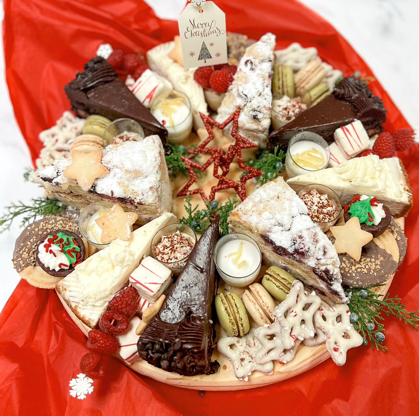 Holiday Gourmet Sweets Wreath CharCUTErie Board – My CharCUTErie