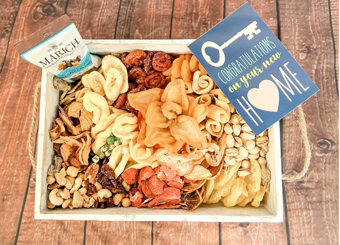New Home Gourmet Dried Fruit and Nut Tray